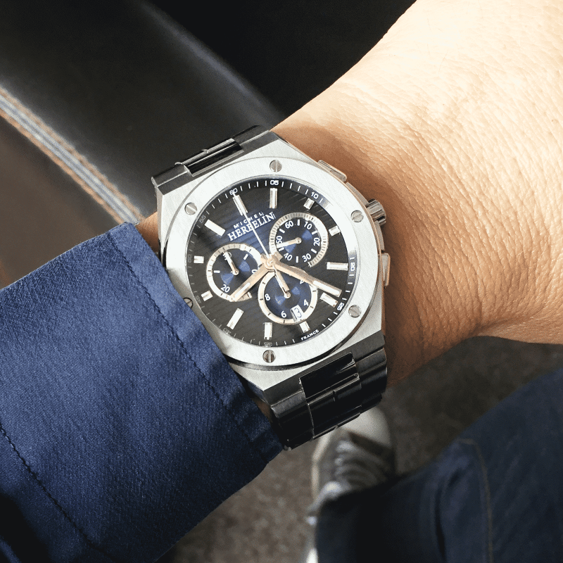 Montre Homme Herbelin Acier Chrono Fond Bleu Cap Camarat Bracelet Acier 37645B15 – Image 4