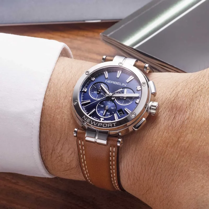 Montre Homme Herbelin Acier Chrono Newport Classic Cuir Marron 37658AP15GD – Image 2