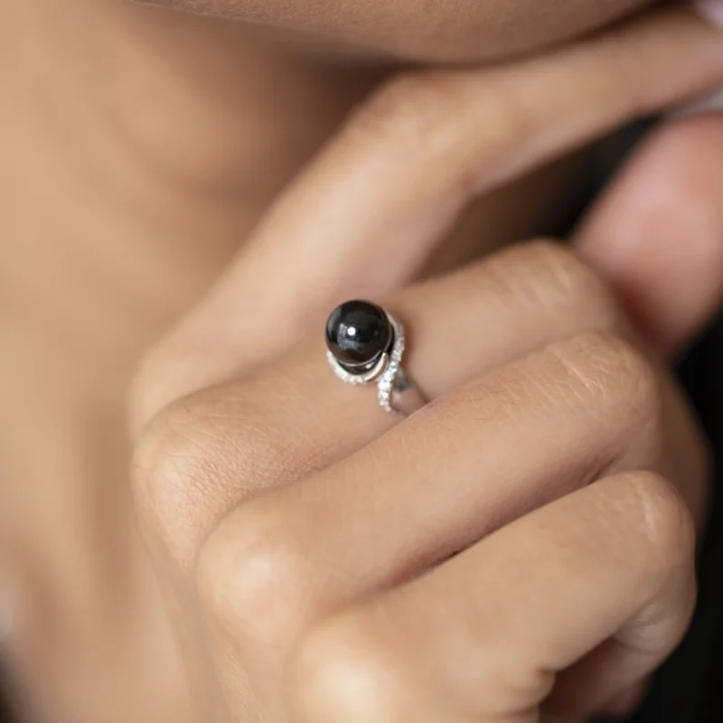 Bague Argent Rhodié 925/1000 Boule Céramique Noire et Pavage Oxydes – Image 2
