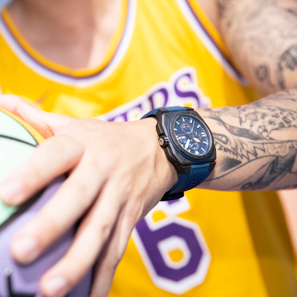 Montre Lotus Homme Chronographe Boitier Carbone Fond Bleu Bracelet Caoutchouc 18976/3 – Image 2