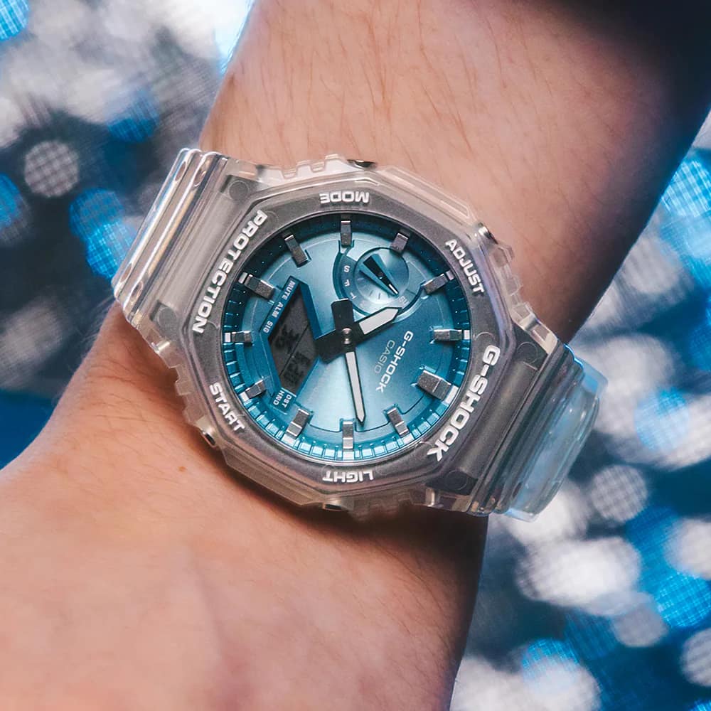 Montre Casio G-SHOCK Transparente Fond Bleu Métallique Classic Série GA-2100BM-7A2ER – Image 2